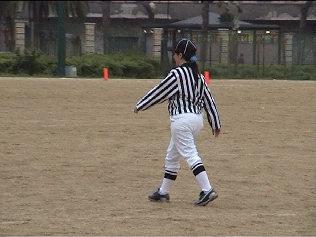 WilddogsDragons Referee 2.jpg.jpg