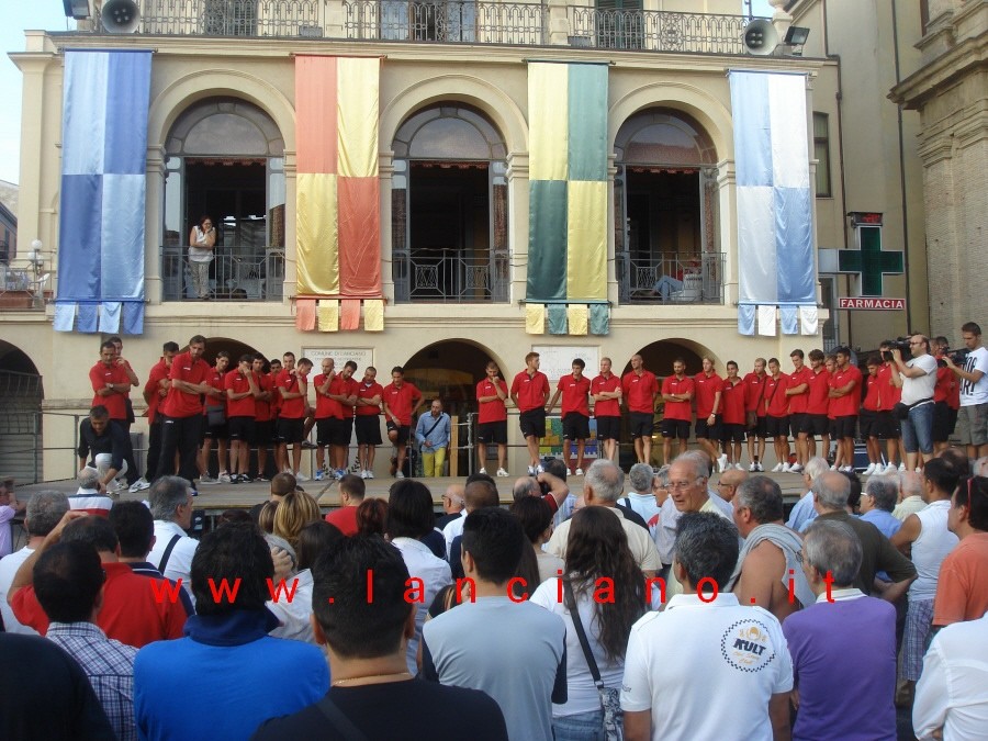 presentazione in piazza (primo settembre)