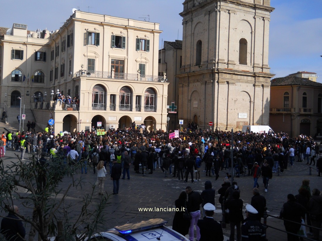 manifestazione studenti (23 novembre 2012)