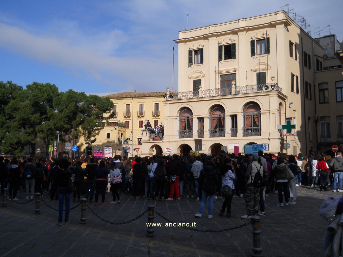 manifestazione studenti (23 novembre 2012)