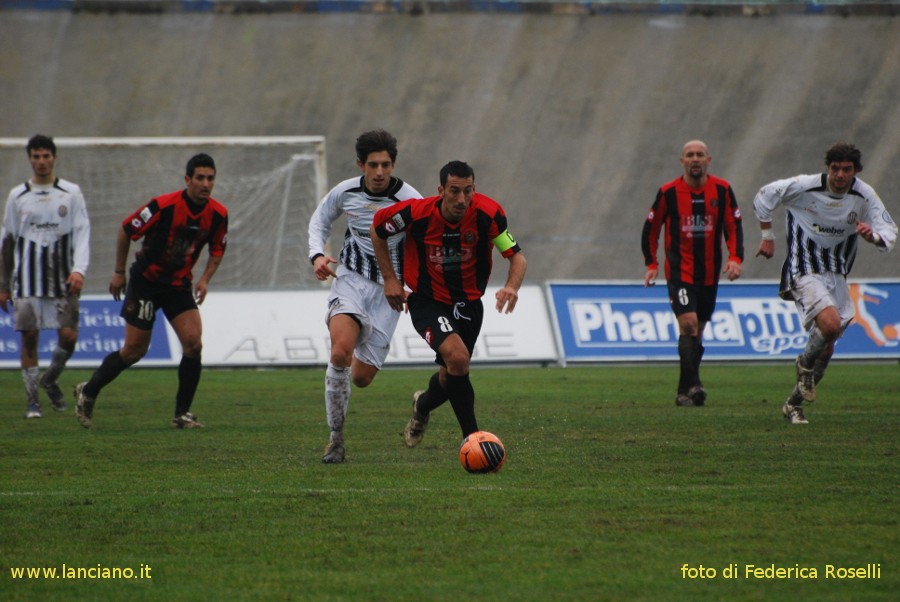 Virtus Lanciano-Viareggio 1-2