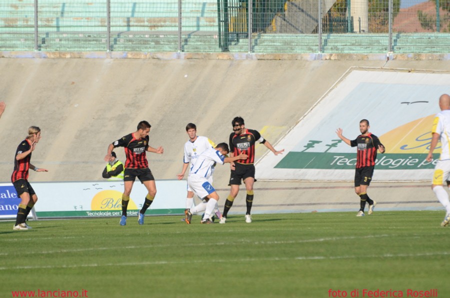 Virtus Lanciano-Carrarese 1-1